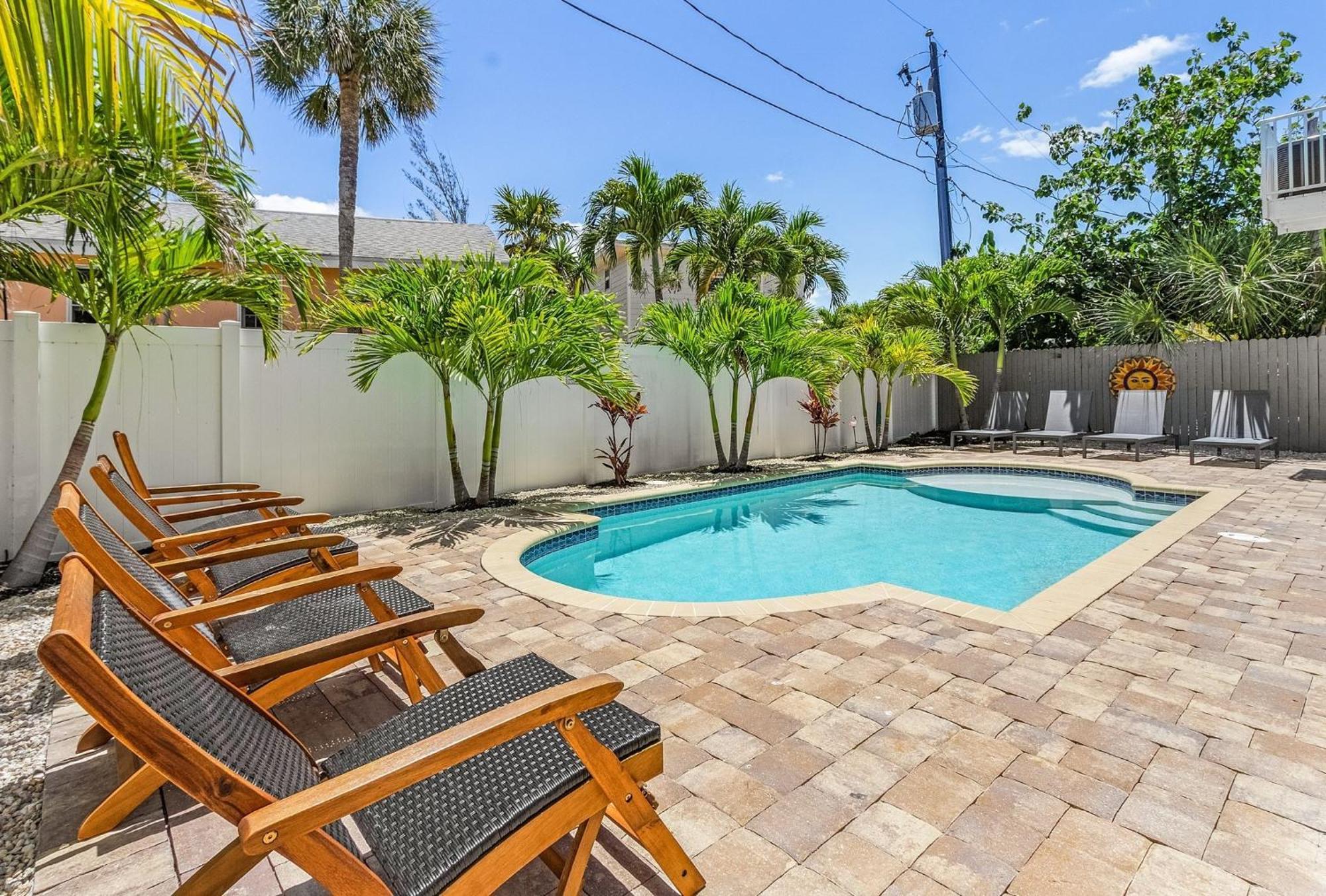 Welcome To 246 Delmar Ave - Vacation Rental Home Fort Myers Beach Luaran gambar